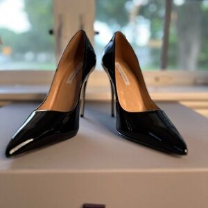 COPY - Saks Fifth Ave Sculpted stiletto pumps